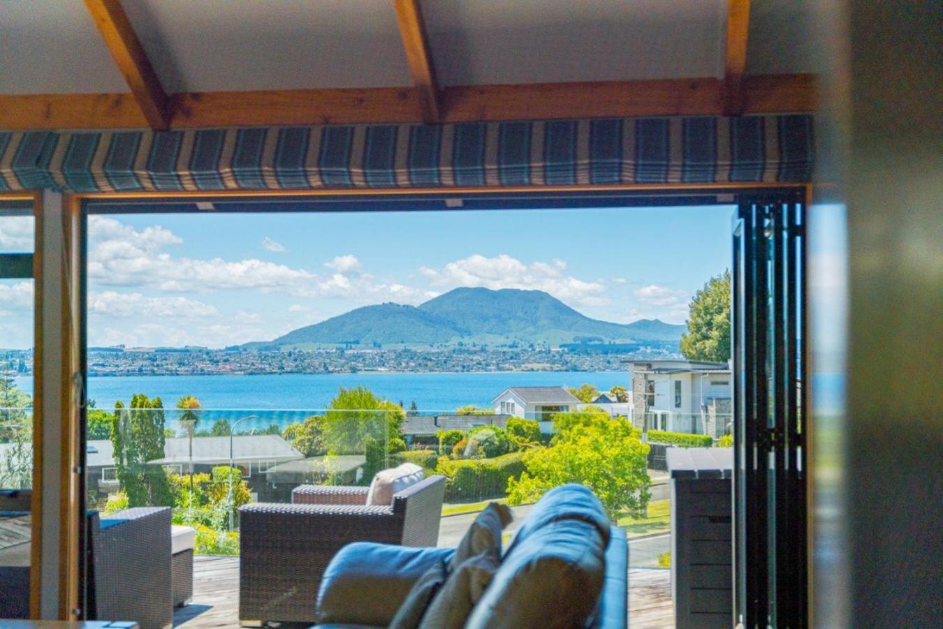 Acacia Sunrise - Taupo Villa Eksteriør bilde