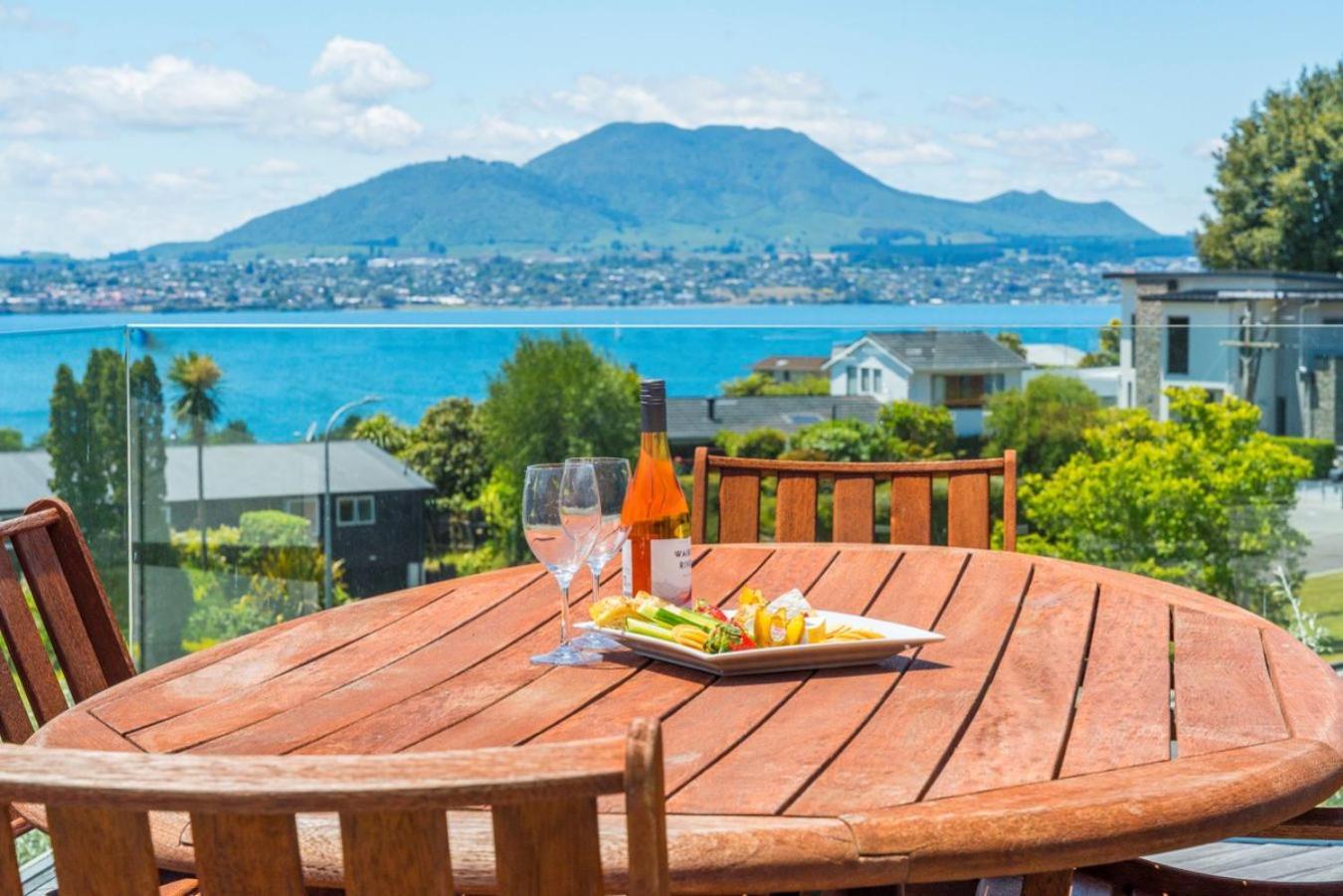 Acacia Sunrise - Taupo Villa Eksteriør bilde